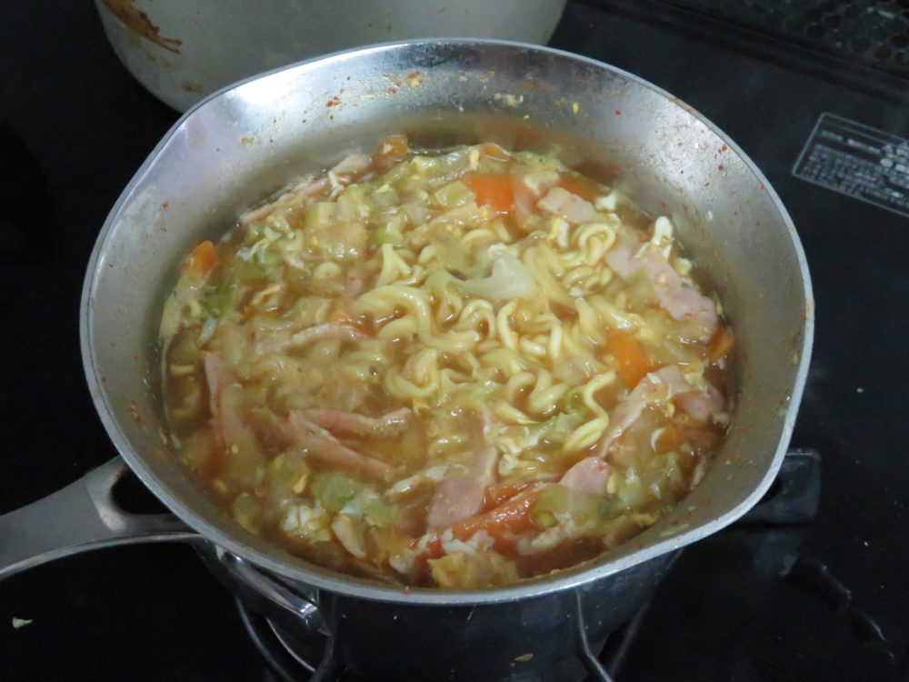 サッポロ一番 カレーラーメン(中辛)7