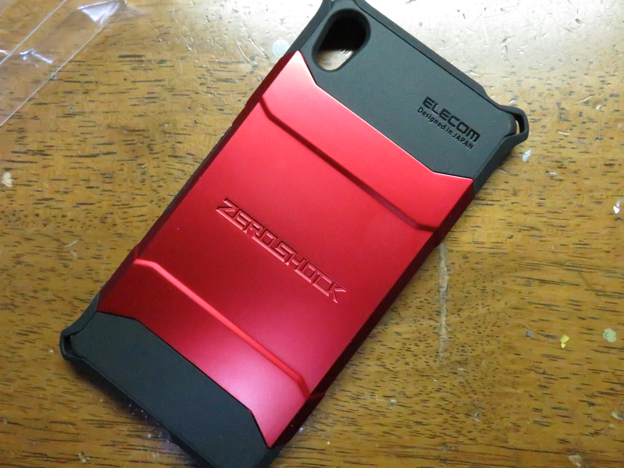 Xperia Z4にエレコムの「ゼロショックケース」を装着してみた