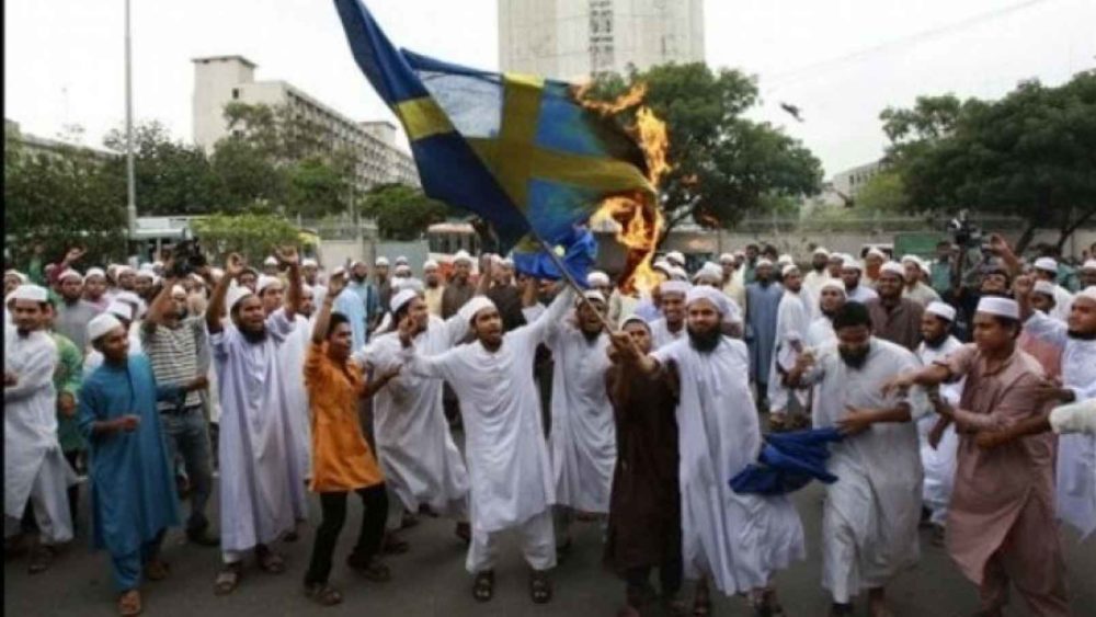 スウェーデンのイスラム人デモ