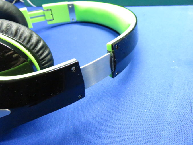 Mpow 密閉型Bluetoothヘッドフォン　バンドのスライダー