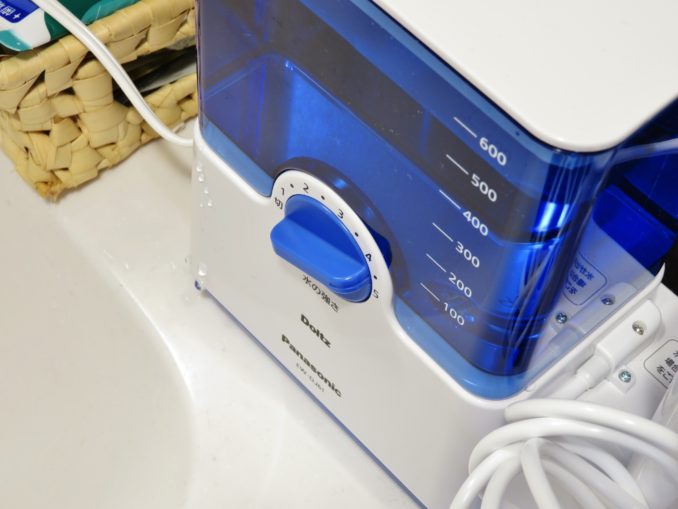 Panasonic 口腔洗浄機 ジェットウォッシャー ドルツ EW-DJ61-W　水圧を調整する