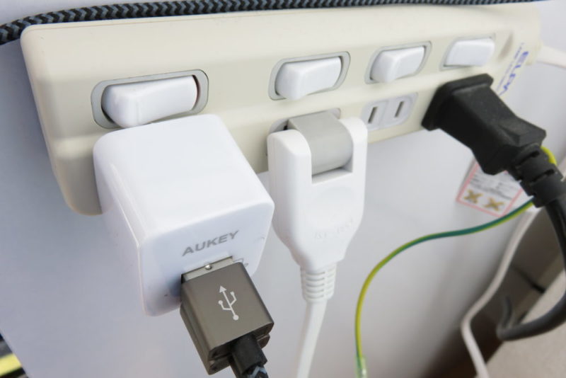 AUKEY PA-U32 USB充電器　使用例