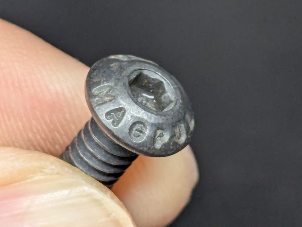 CTRストックの六角ネジ