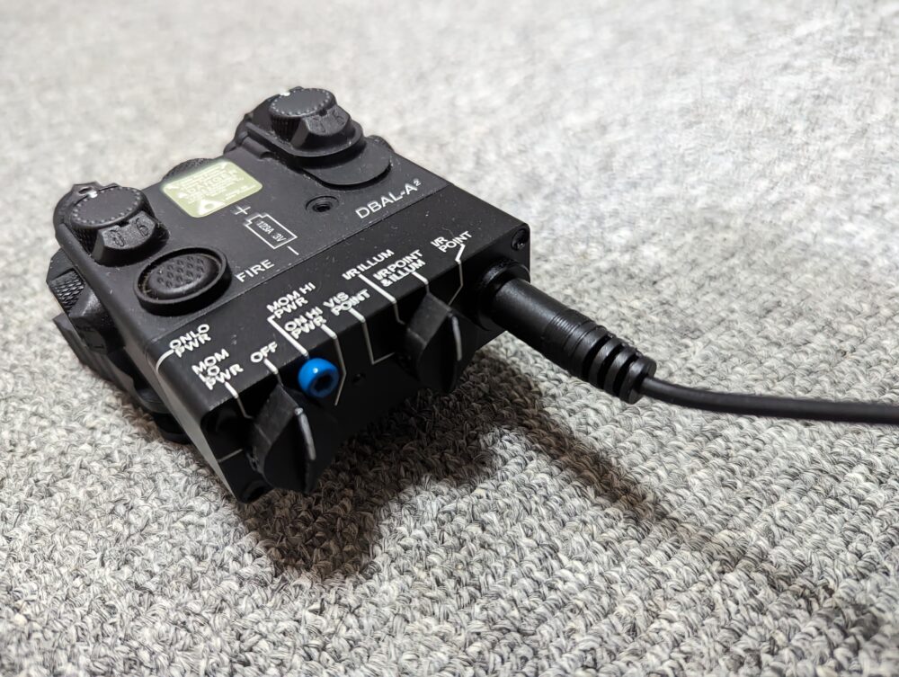 SOTAC製 DBAL-A2　付属品のリモートスイッチを接続する