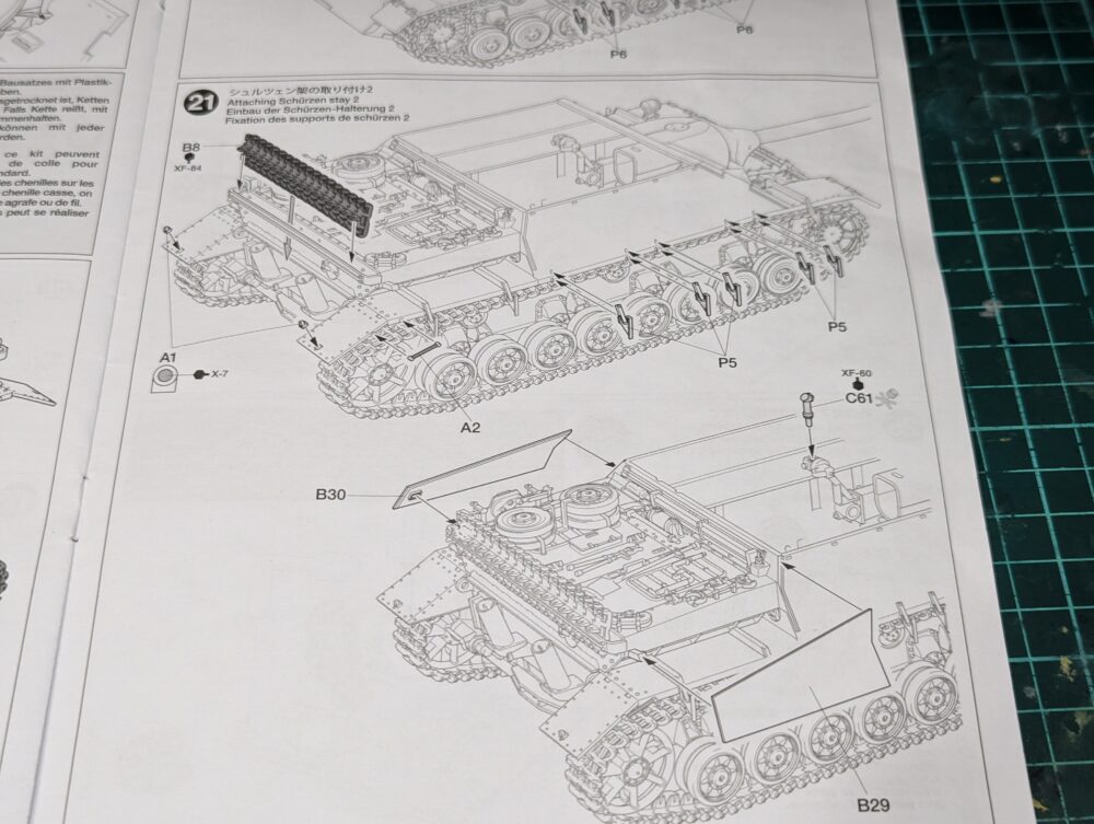 タミヤ 4号駆逐戦車 ラング（V）　戦闘室周辺の組み立て