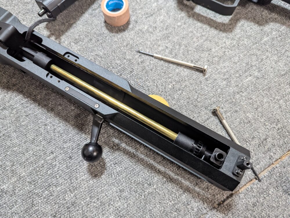 Snow Wolf バレットM98B　インナーバレルの状態