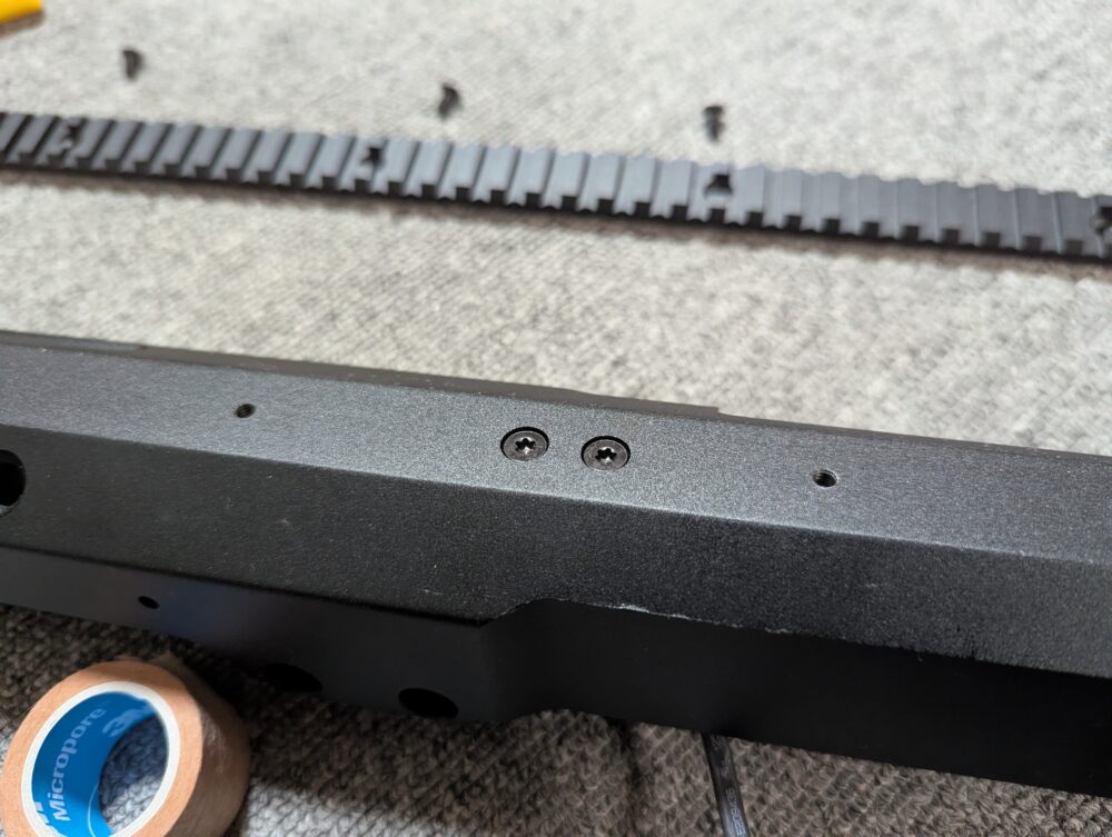 Snow Wolf バレットM98B　メカボックスの取り外し３